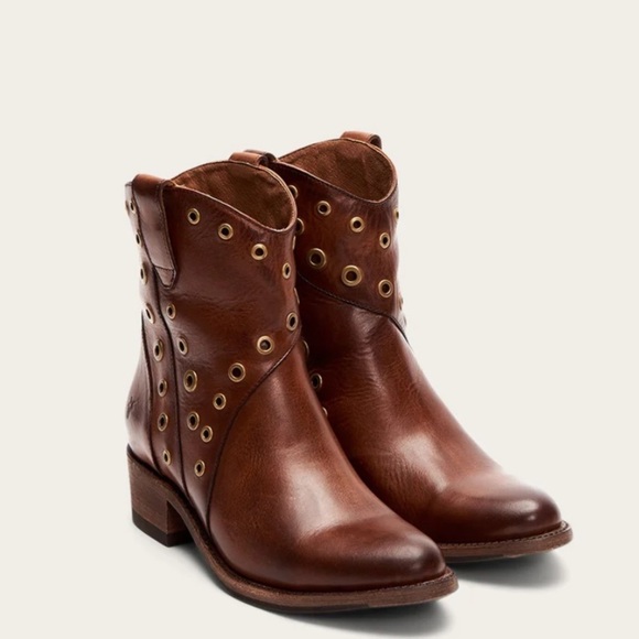 Frye Shoes - Frye Diana Grommet Cognac Leather Studded Short Moto Pull On Western Ankle Boots